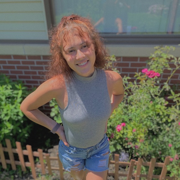 gray body suit, never worn except for pictures - Picture 2 of 3